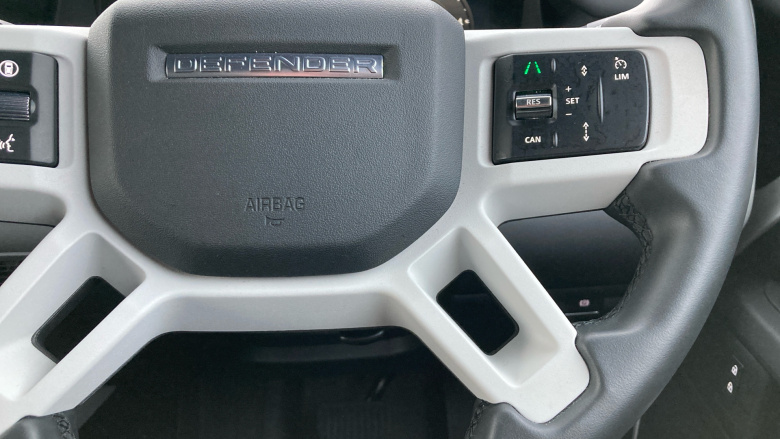 Land Rover Defender 90 Diesel 3.0 D250 Hard Top S Auto